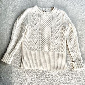 GAP crewneck cable knit sweater